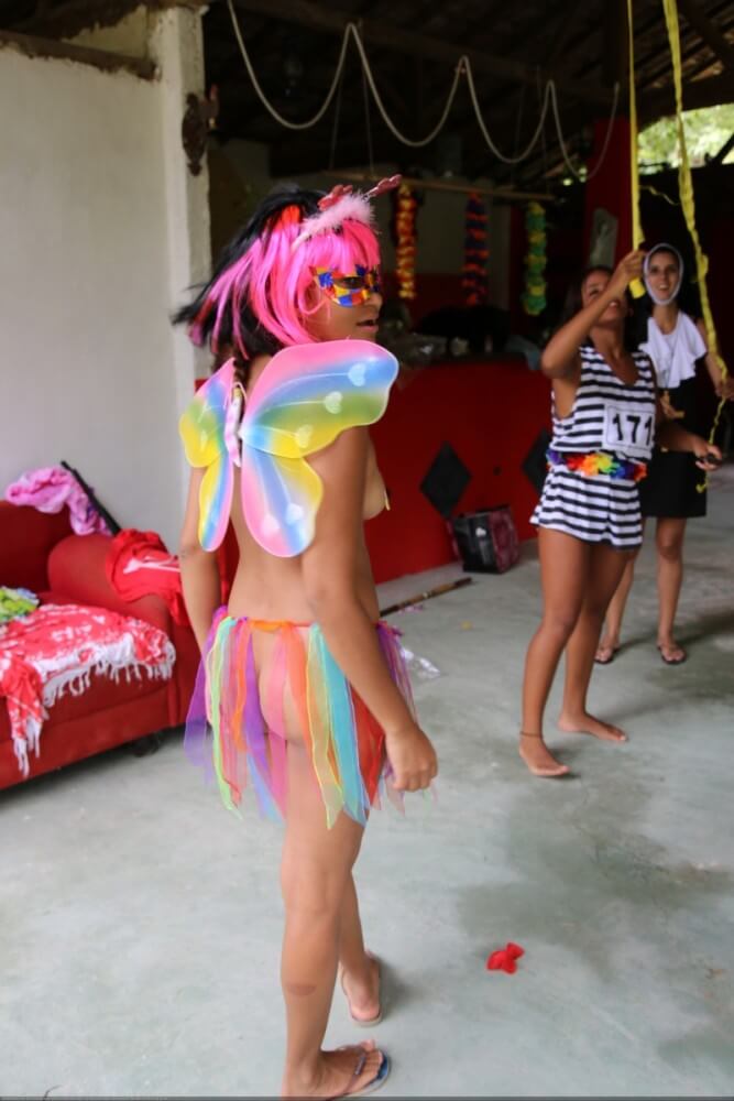 Tropical carnival photo gallery - Participation in nudism contributes to personal growth