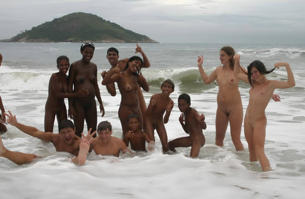 Photo nudism in Brazil - A naked person is asexual among nudists