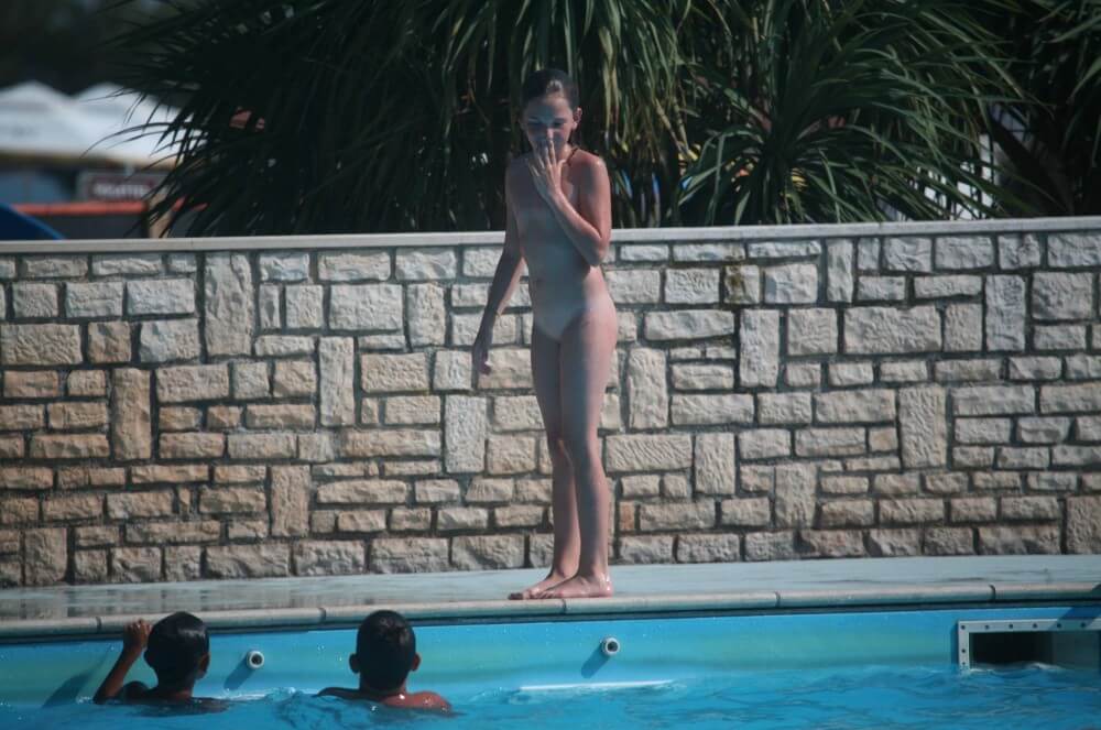 Naturist Pool-Side Singles photos - Freedom and naturalness are important to naturists