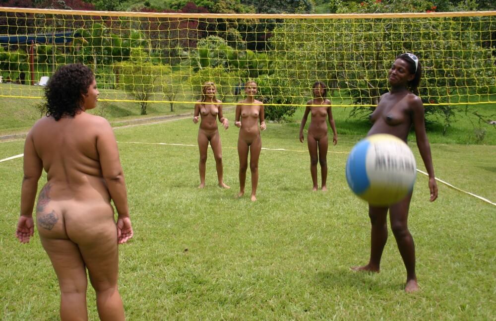 Brazilian Outdoor Sports photos - The worship of the naked body