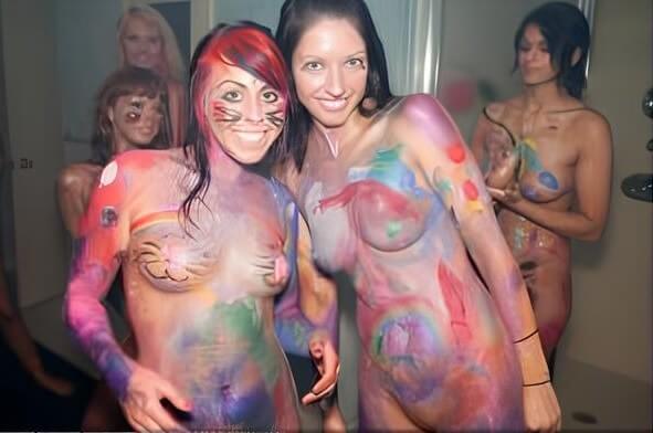 Documented Lifestyle Photo Set 4 - A nudist values simplicity and naturalness in life