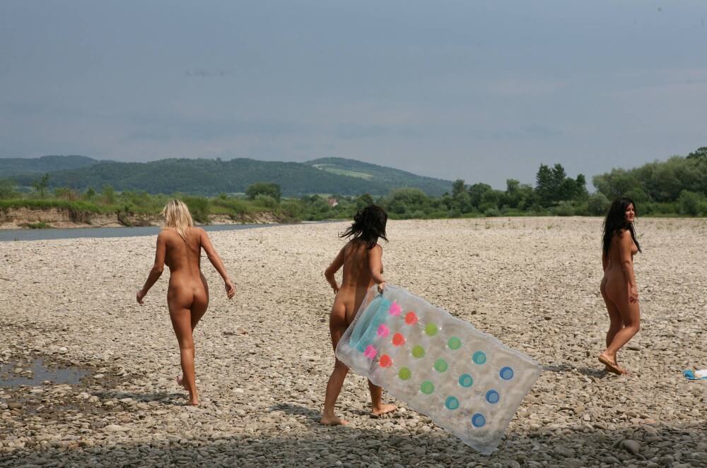 Naturist Park Floating On River photos - A slight inclination toward nudism