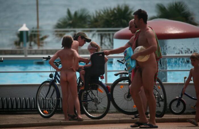 Freedom on two wheels: how cycling and hiking enrich the lives of nudists - Nudism is a philosophy based on respect and trust