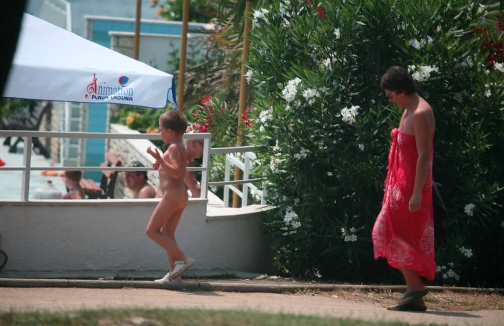 Naturist Pool Walkaround pics - Nudism is based on naturalness and openness