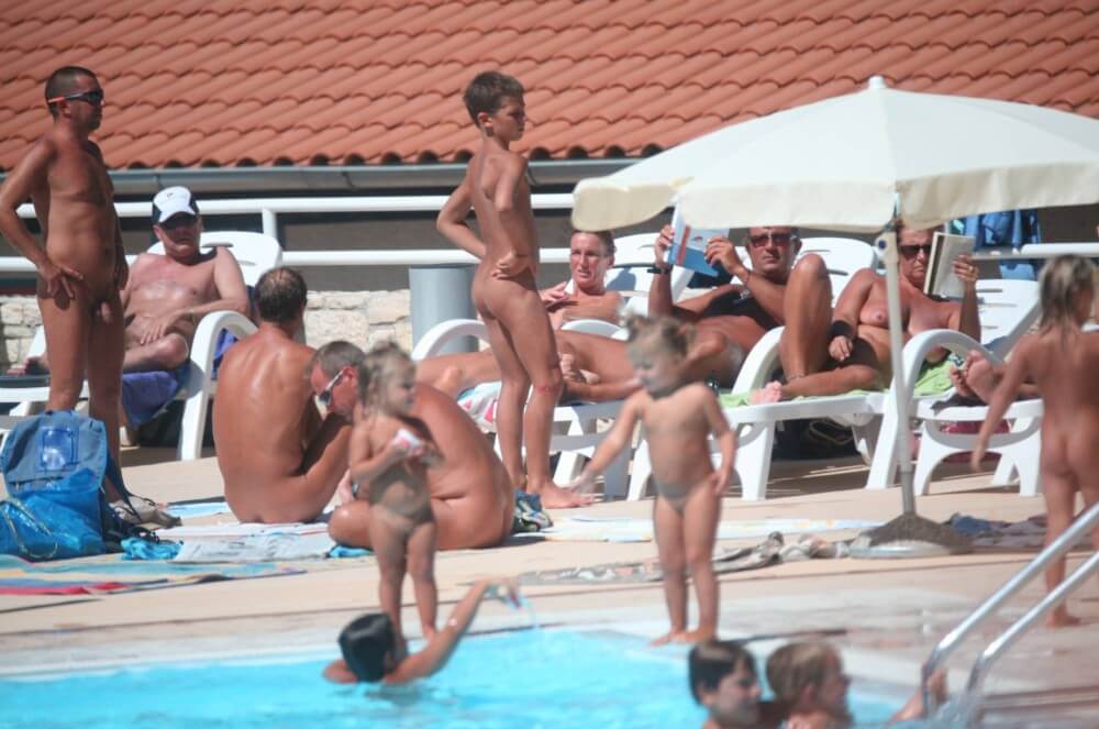 Pool Camping Sides gallery - People who practice nudism also believe that everyone is equal, regardless of circumstances