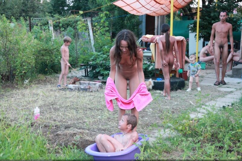 Green barrel of fun-grassy fields of gold photos - We began to practice nudism consciously