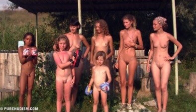Coastral Paradise Full HD - Naturists are open to the world and the environment
