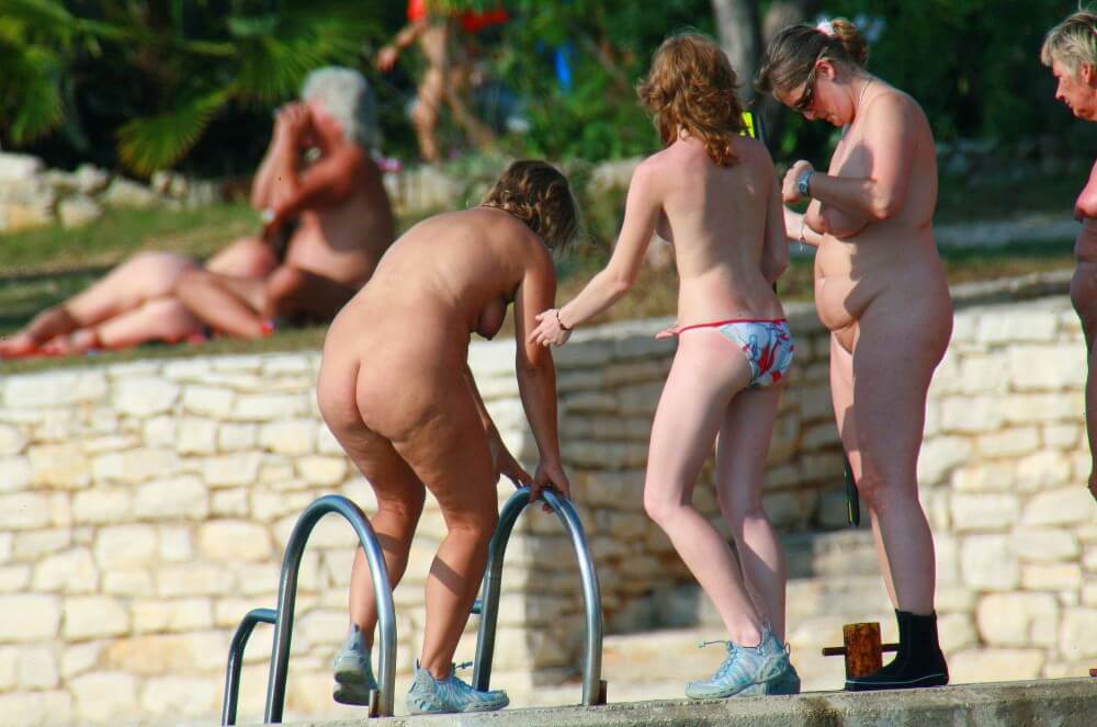 Ula FKK Exploration Family pics - The sacred significance of the nude
