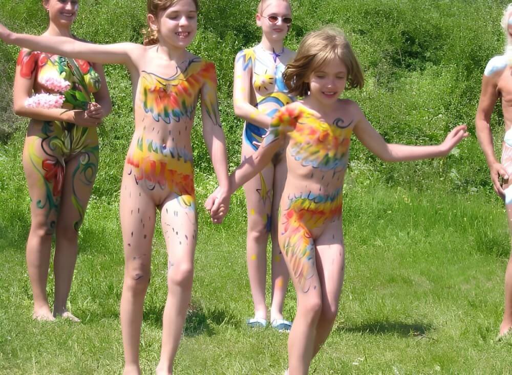 Naturism photo gallery # 29 - Freedom as the core principle of naturism