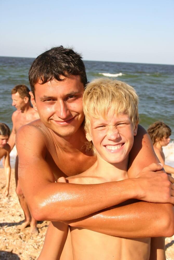 Naturist Group Pictures - Naturism as a lifestyle and a way to connect with nature