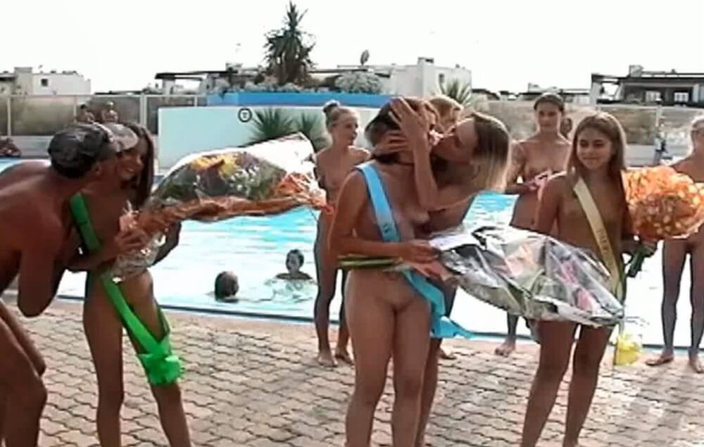 Nudist girls beauty contest video France - Sunat Natplus HD - Naturists love movement and activity
